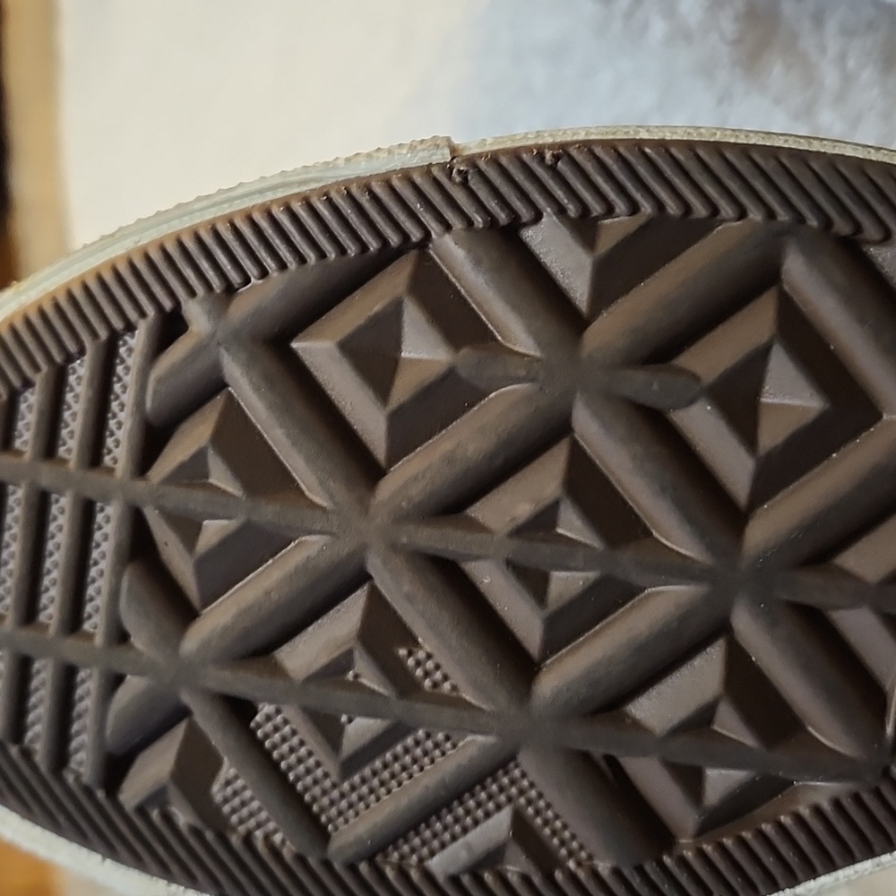 Converse - Picture 4 of 5